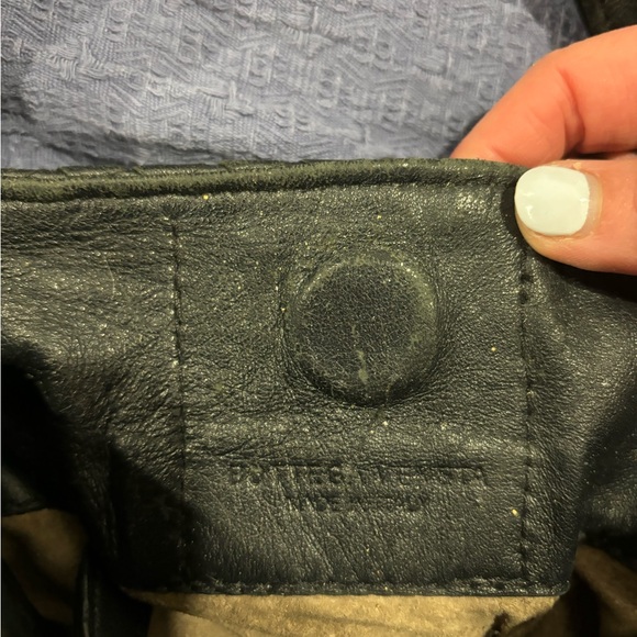 Bottega Veneta black hobo in pretty bad shape. - Picture 3 of 5